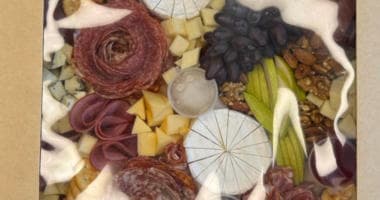 Бокс Сырно-колбасный  - Фуршетное меню для детского праздника с доставкой в Находке