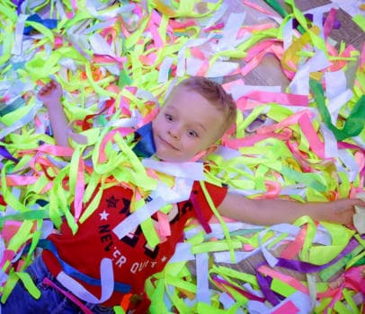 Неоновое ленточное шоу - show в Находке, цена 8000 руб.