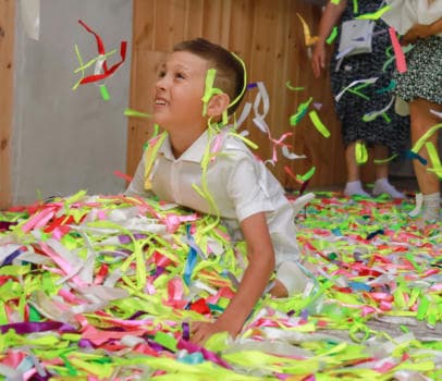 Неоновое ленточное шоу - фото услуги для детского праздника в Находке - фото 10