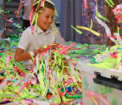 Неоновое ленточное шоу - фото услуги для детского праздника в Находке - фото 13