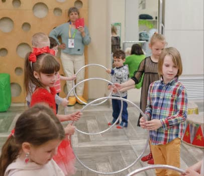 Шоу дрессированных пуделей и голубей - фото услуги для детского праздника в Находке - фото 5