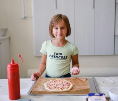 Делаем пиццу - фото услуги для детского праздника в Находке - фото 11