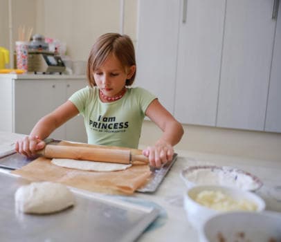 Делаем пиццу - фото услуги для детского праздника в Находке - фото 15