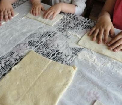 Сосиски в тесте - фото услуги для детского праздника в Находке - фото 3