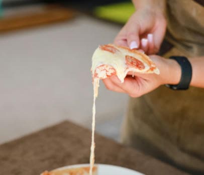 Делаем пиццу - фото услуги для детского праздника в Находке - фото 26