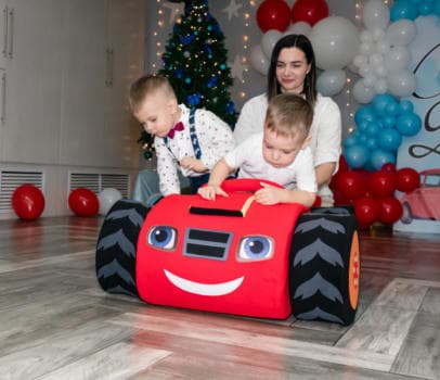 Мягкая машинка Маквин или Вспыш в прокат - фото услуги для детского праздника в Находке - фото 7