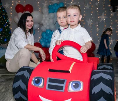 Мягкая машинка Маквин или Вспыш в прокат - фото услуги для детского праздника в Находке - фото 4