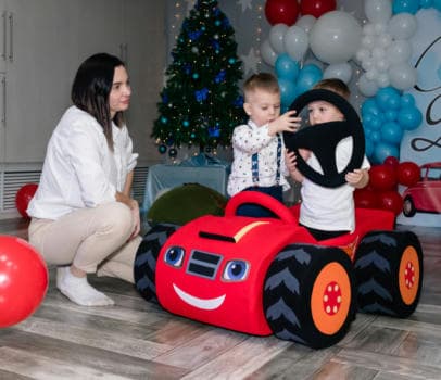 Мягкая машинка Маквин или Вспыш в прокат - фото услуги для детского праздника в Находке - фото 5