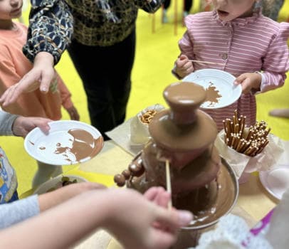 Шоколадный Фонтан - фото услуги для детского праздника в Находке - фото 4