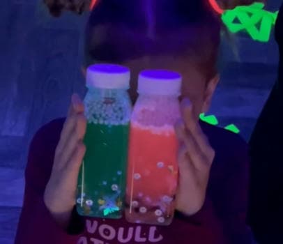 Залипательная бутылочка - фото услуги для детского праздника в Находке - фото 2