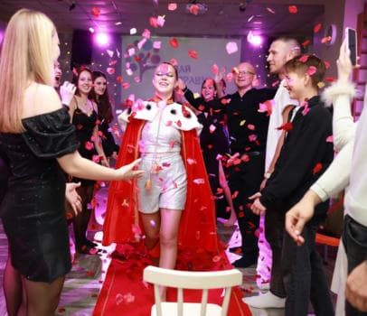 Церемония коронации в любом возрасте - дополнения в Находке, цена 3500 руб.