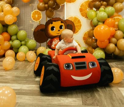 Мягкая машинка Маквин или Вспыш в прокат - дополнения в Находке, цена 3000 руб.