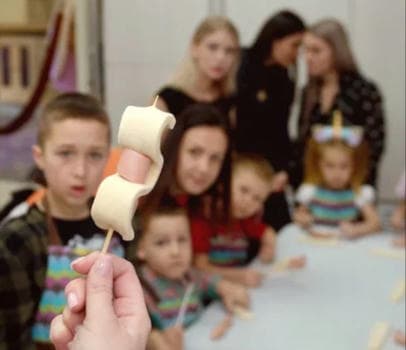 Сосиски в тесте - фото услуги для детского праздника в Находке - фото 10