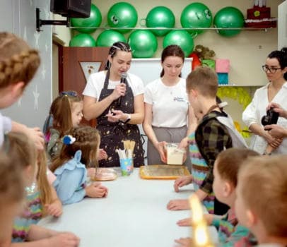 Сосиски в тесте - фото услуги для детского праздника в Находке - фото 11