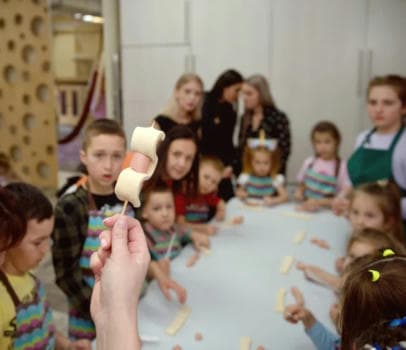 Сосиски в тесте - фото услуги для детского праздника в Находке - фото 13