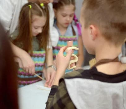 Сосиски в тесте - фото услуги для детского праздника в Находке - фото 15