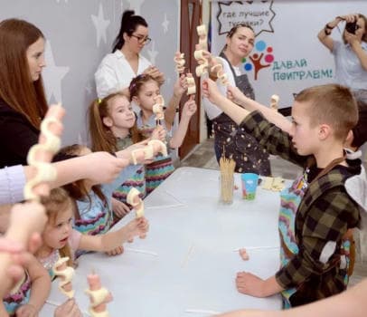 Сосиски в тесте - master-class в Находке, цена 2000 руб.