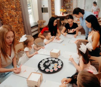 Мороженое с шоко-топпером  - фото услуги для детского праздника в Находке - фото 13