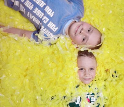 Неоновое Лайт ленточное шоу - фото услуги для детского праздника в Находке - фото 17