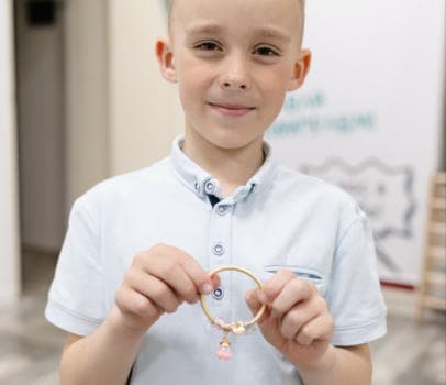 Браслет с шармами - фото услуги для детского праздника в Находке - фото 25