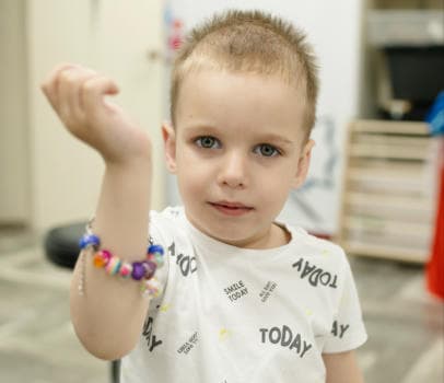 Браслет с шармами - фото услуги для детского праздника в Находке - фото 13