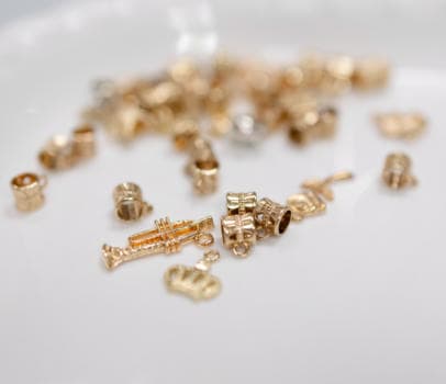 Браслет с шармами - фото услуги для детского праздника в Находке - фото 31