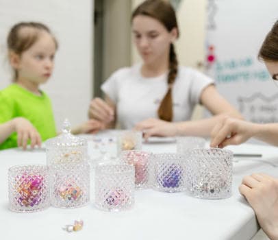 Браслет с шармами - фото услуги для детского праздника в Находке - фото 37