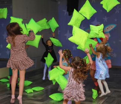 Фото детских праздников и дней рождения в студиях Давай поиграем и Характер в Находке - фото 2